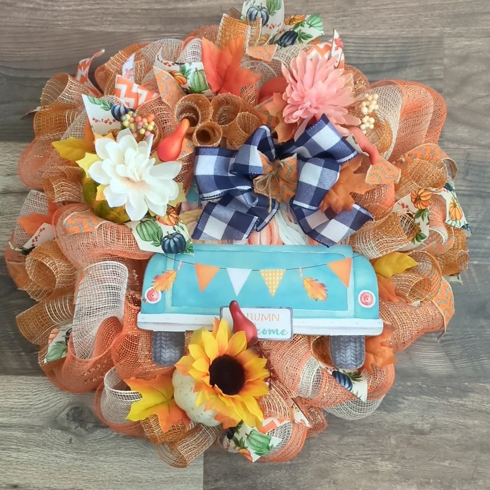 A Cute Autumn Welcome Wreath
